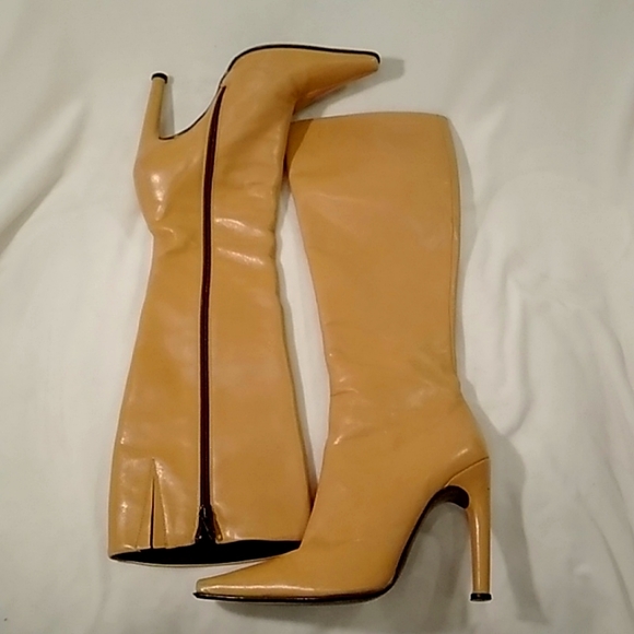 Guess Leather Boots - Picture 5 of 8